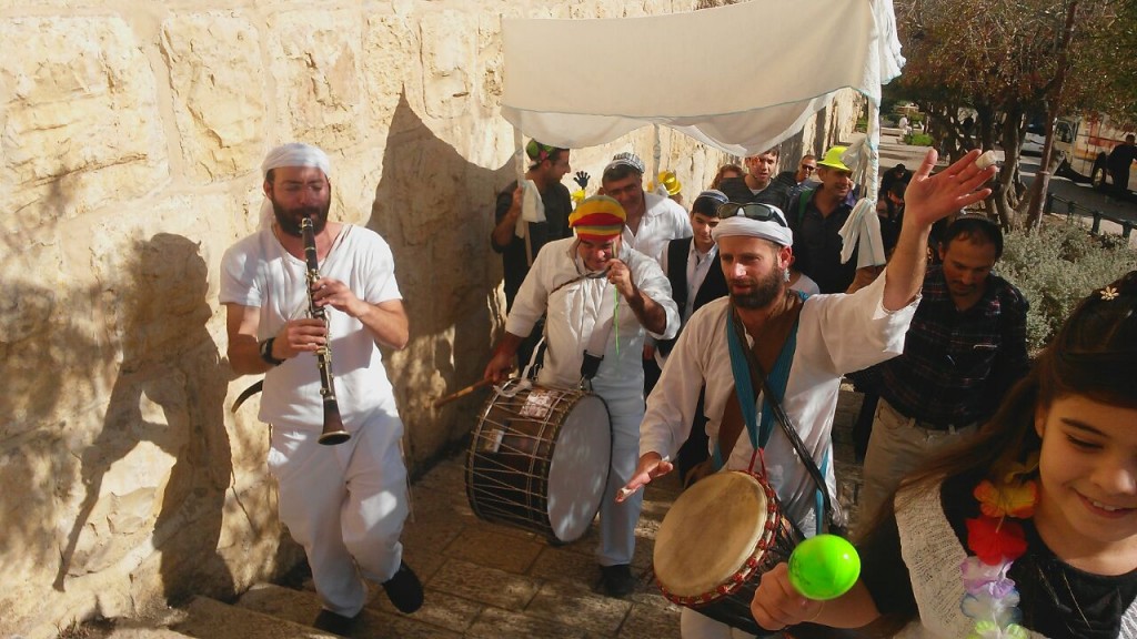 תהלוכת מתופפים בכותל